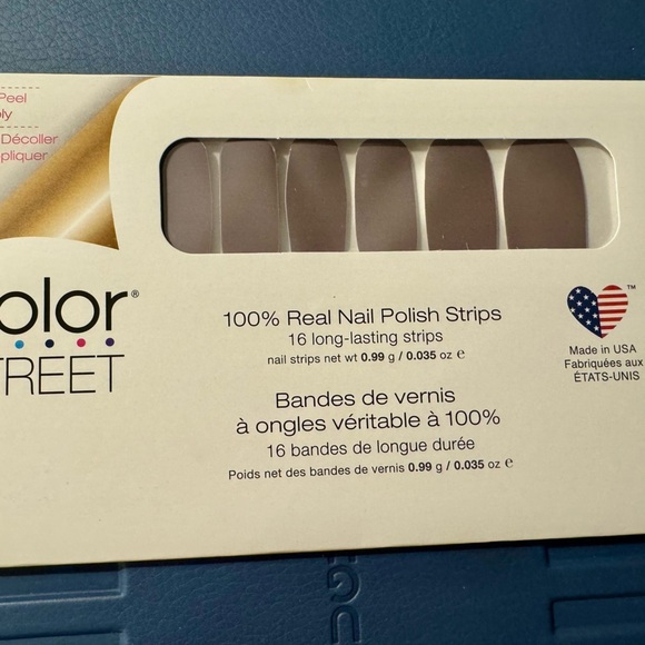Color Street Berlin It to Win It Nail Polish Strips - Picture 1 of 2